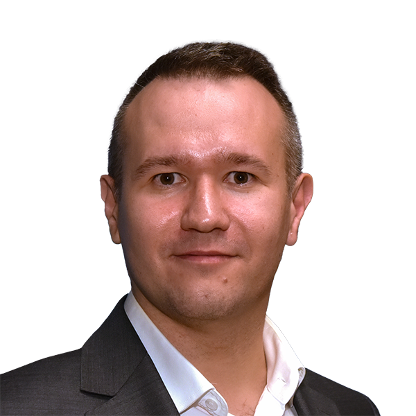 Илья Комаров